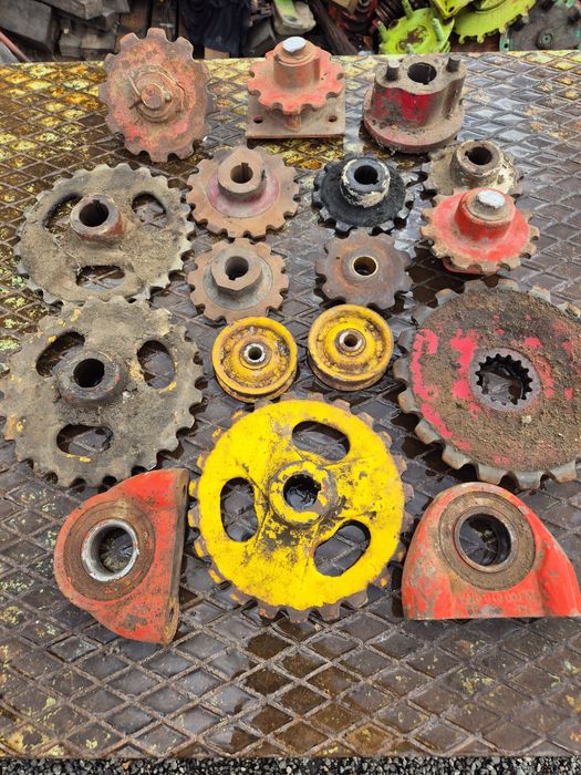 Pinion   Rola  Intinzator  Presa   Balotiera  Sgorbati   New holand   Ama  Lerda Saim Agriful