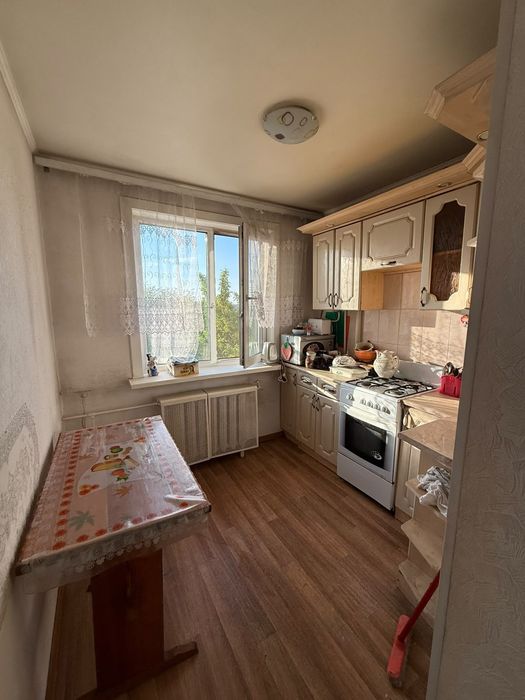 Продам 3 комн.кв в районе СКГУ.