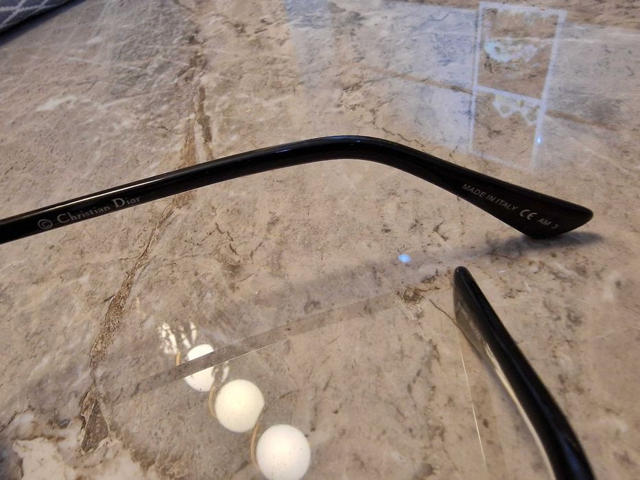 De Vanzare! Ochelari de soare dama Marc Jacobs