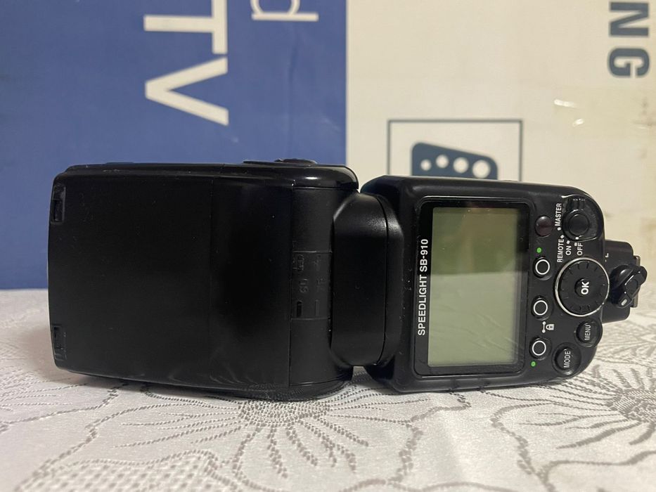 Продам вспышку Nikon SB-910