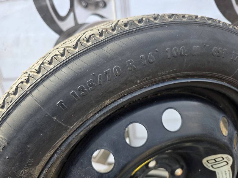 16цола Резервни Гуми/Патерици