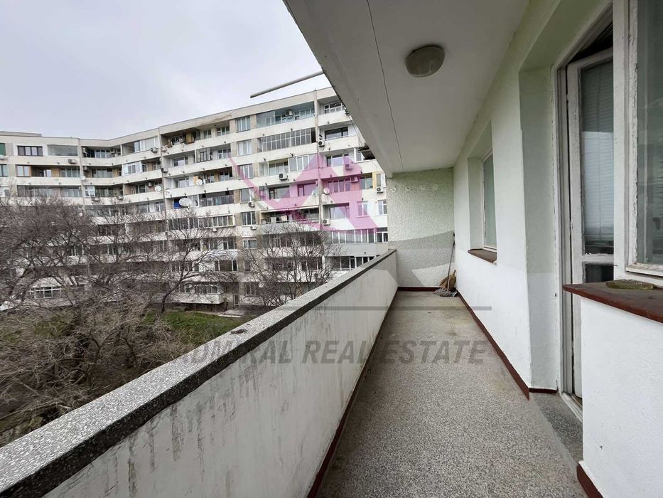 Продава се Тристаен апартамент в с. Чайка, Област Варна - 110 кв.м за 1810 €/кв.м - Снимка #9