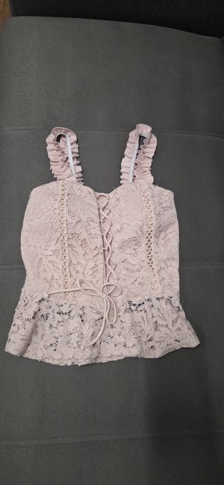 Top tip corset,culoare roz,marime S,stare foarte buna