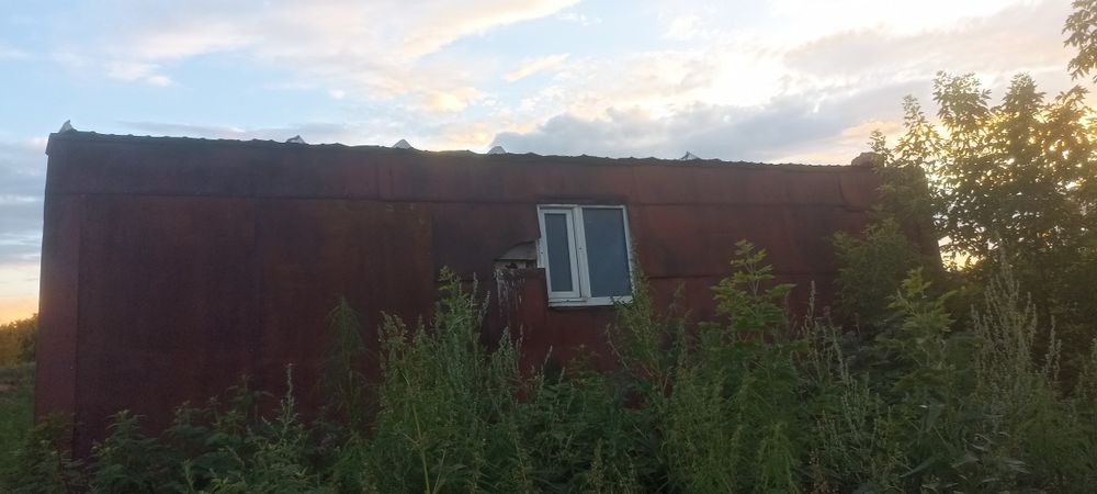 продам вагончик на ходу