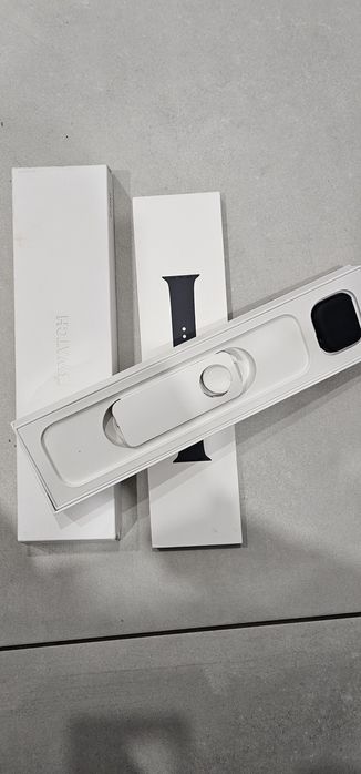 Apple watch 8 blue