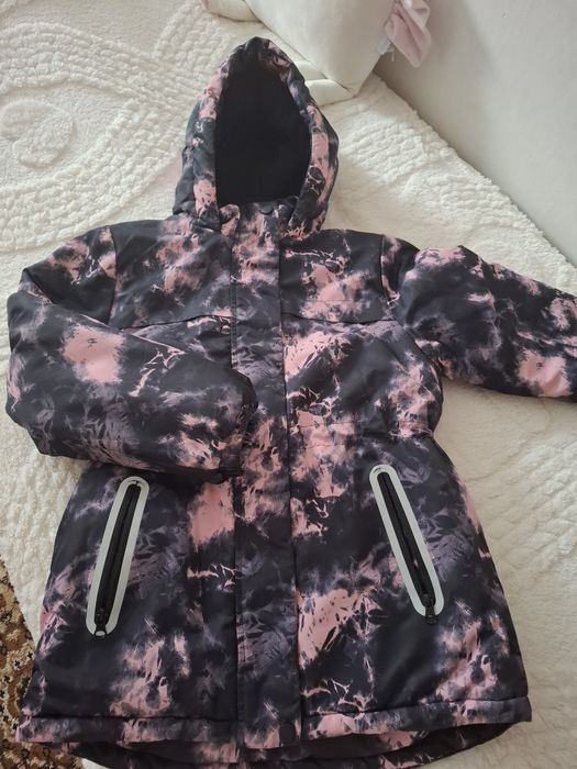 Куртка куртки на девочку