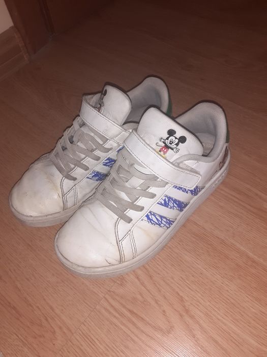 Adidas маратонки номер 32