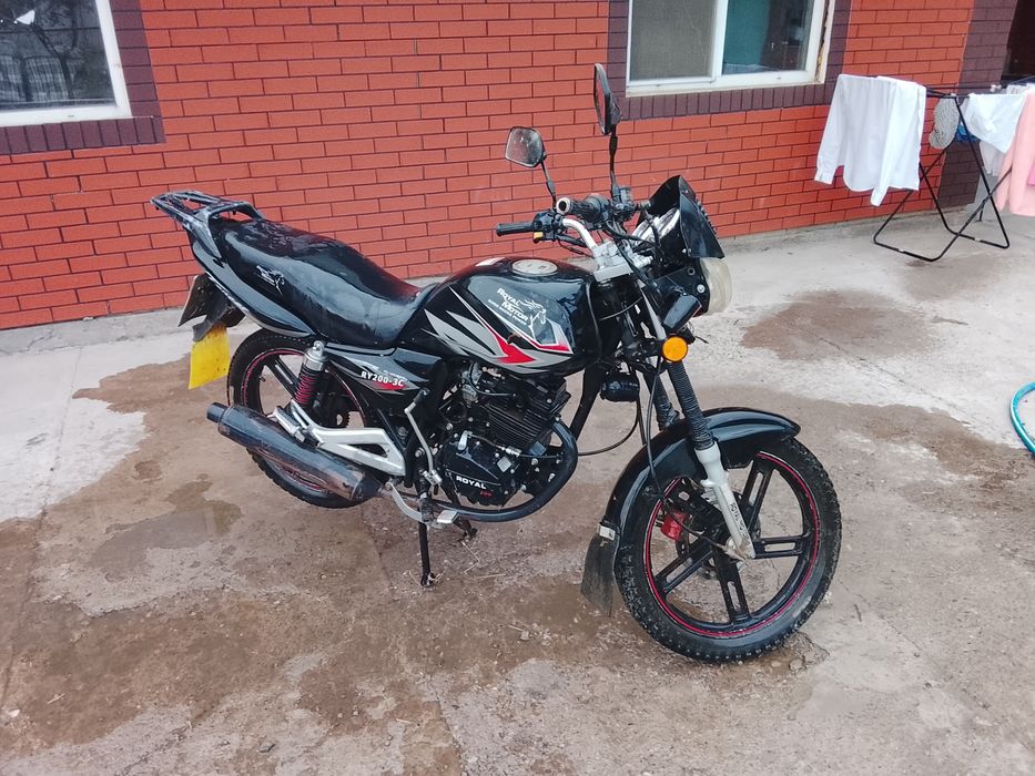 Мотоцикл 200 куб