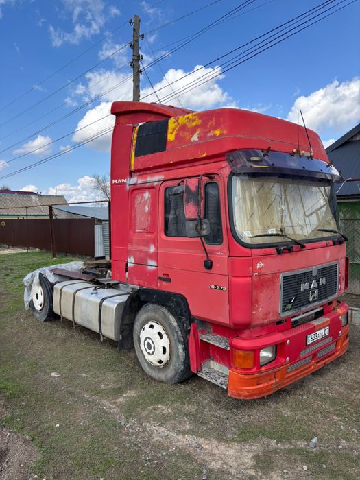 Продается тягач MAN