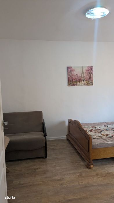 Inchiriez garsoniera, centru, langa Piata Mica!
