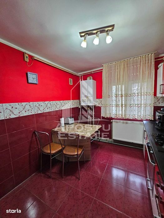 Apartament cu 3 camere,2 bai,semidecomadat,centrala proprie, Girocului — fotografia 3