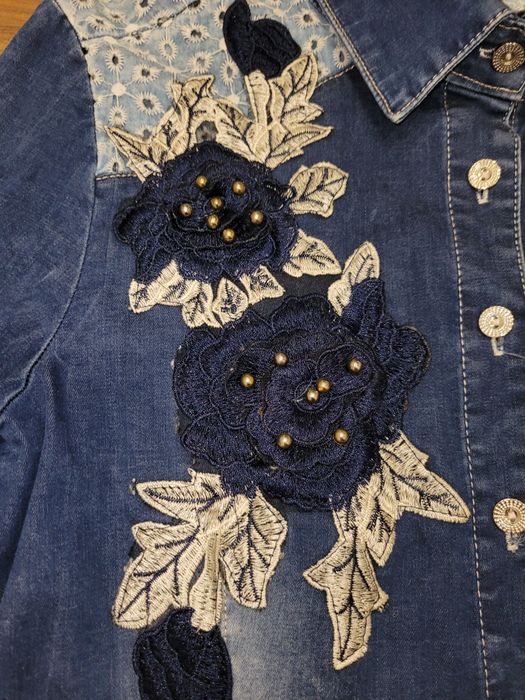 Риза на Lucy Луци