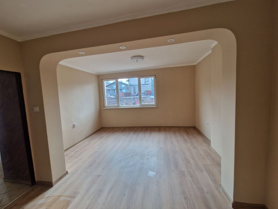 Продава се Етаж от къща в София, Левски - 80 кв.м за 1460 €/кв.м - Снимка #1