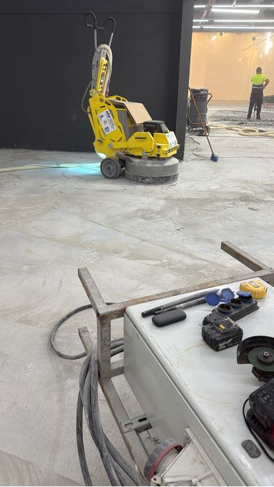Slefuire,buciardare, finisare, reparatii beton, aplicare rasini