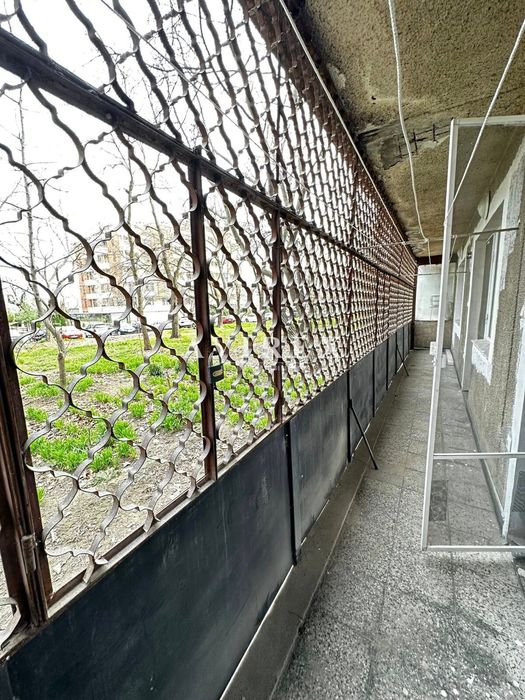 Дава се под наем Двустаен апартамент в Пловдив, Гагарин - 68 кв.м за 348.84 € - Снимка #1