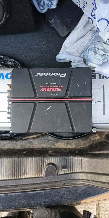 Бас каза и усилвател