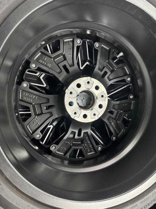 Jante Bmw i5 G60 R20 Seria 5 Originale M939 Continental vara 99% 2025