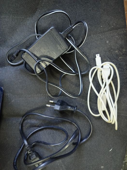 Видеокамера Sony Handycam DCR-SR67E