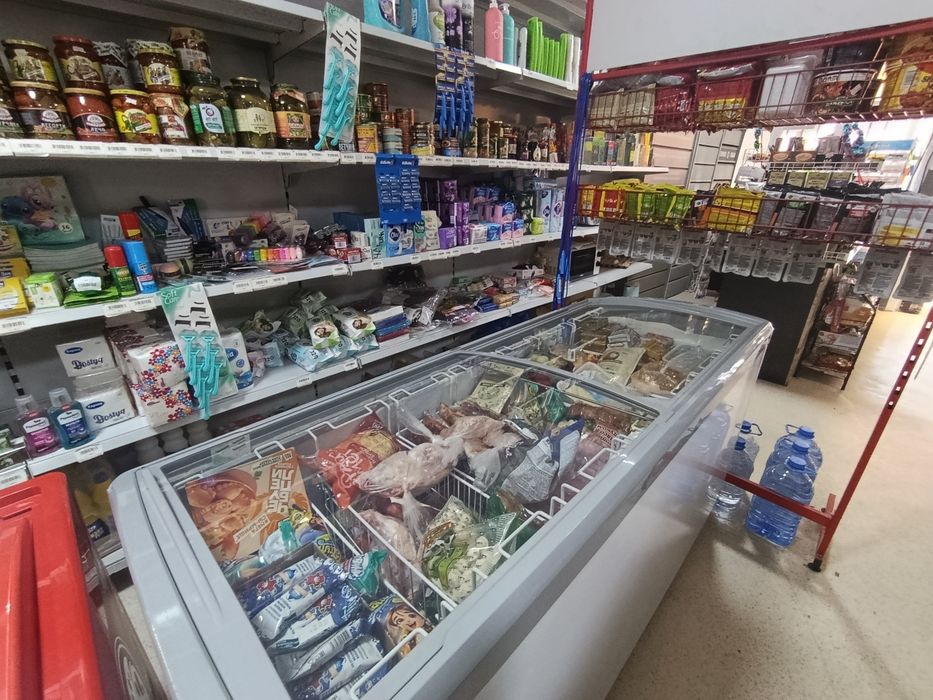 Продам мини-маркет + овощной + жилой дом