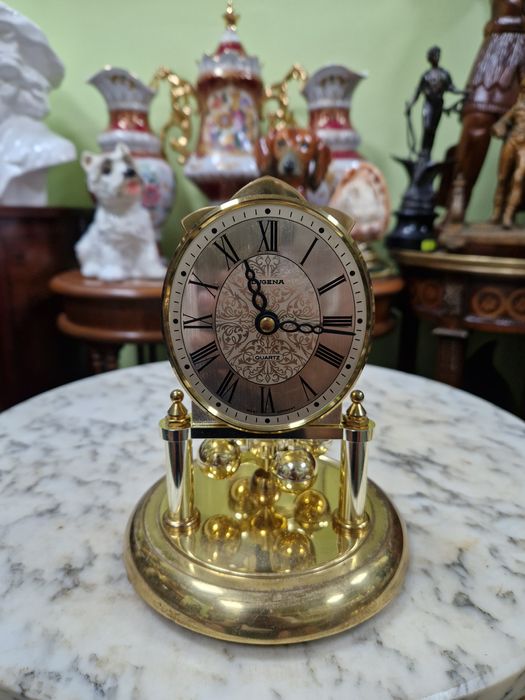 Прекрасен колекционерски 400 дневен часовник Dugena