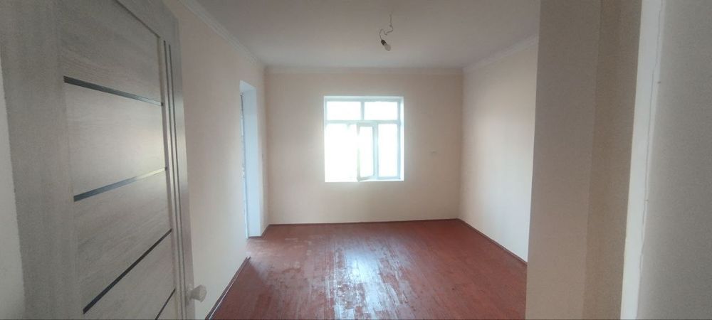 12 sotix 2 xonasi tayyor 6 xonali shinam uy gaz svet ichimlik suvi bor