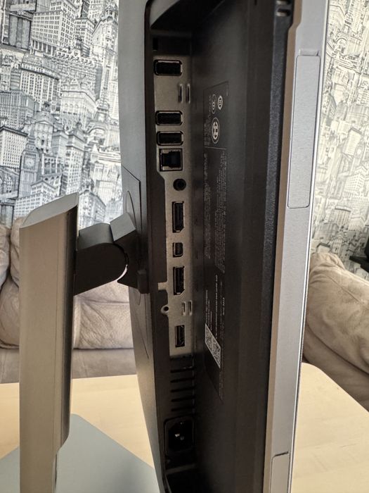 Mонитор Dell P2415Q – 24” 4K UHD (3840x2160)