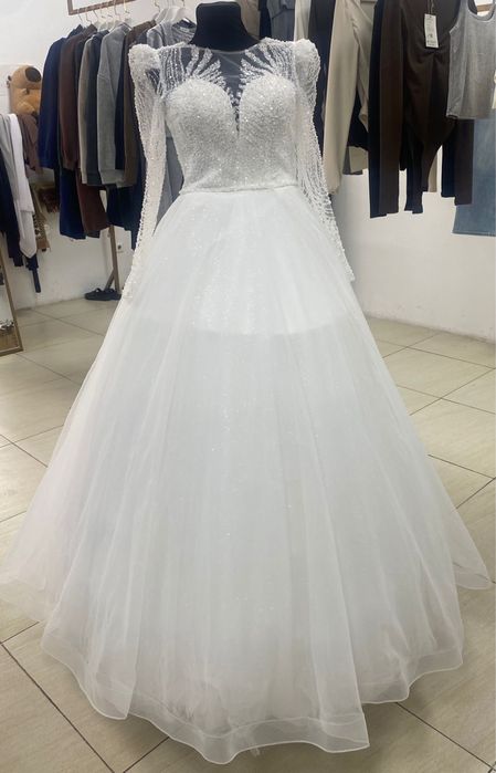 Новое платье свадебное