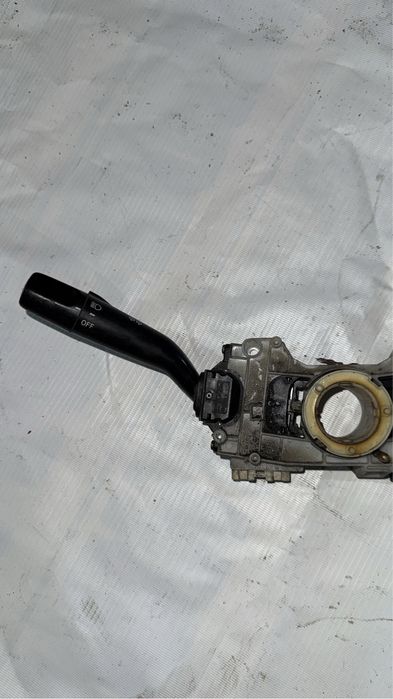 Привозной подрулевой переключатель (гитара) Toyota Carina E.