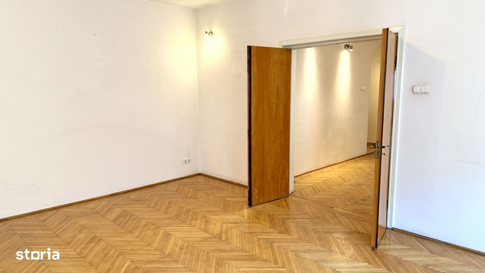Apartament 4 camere Victoriei, centrala proprie, garaj, comision 0 !