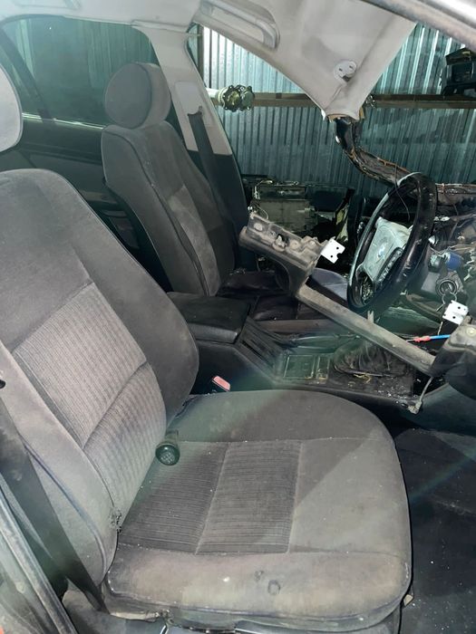 Продам на запчасти бмв е39