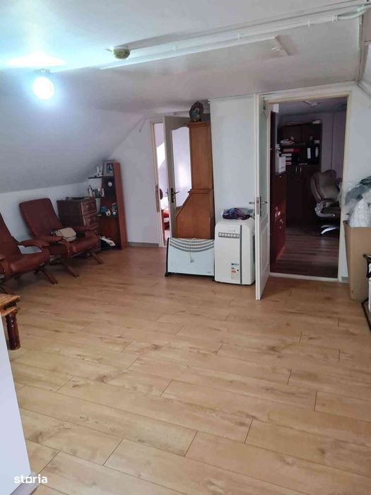 Cladiri autorizate ISU,18 camere,pretabil camin batrani/pensiun/cazare