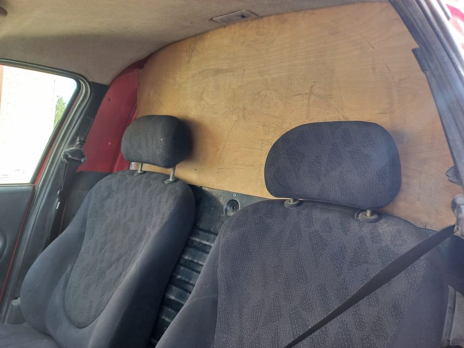 Продам машину форд