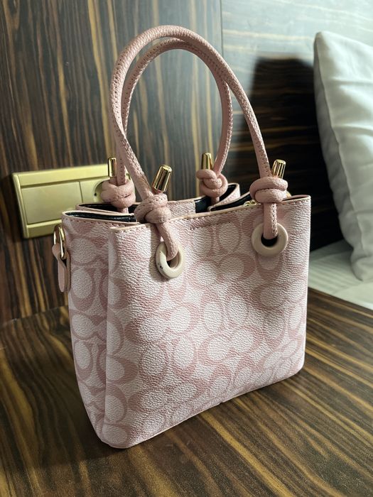 Розова coach mini bag