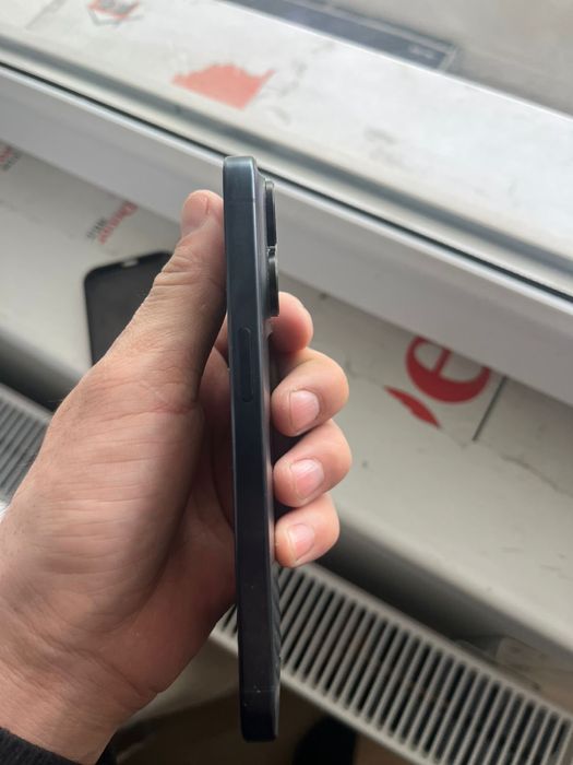 Айфон 15 про с гарантей