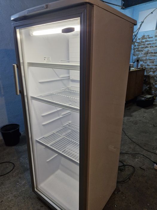 Продаю холодильник