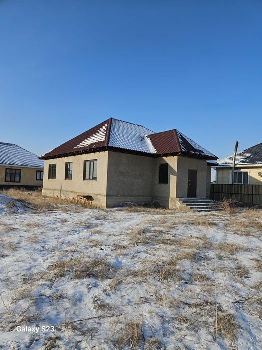 Продам участок есть дом черновой отделке