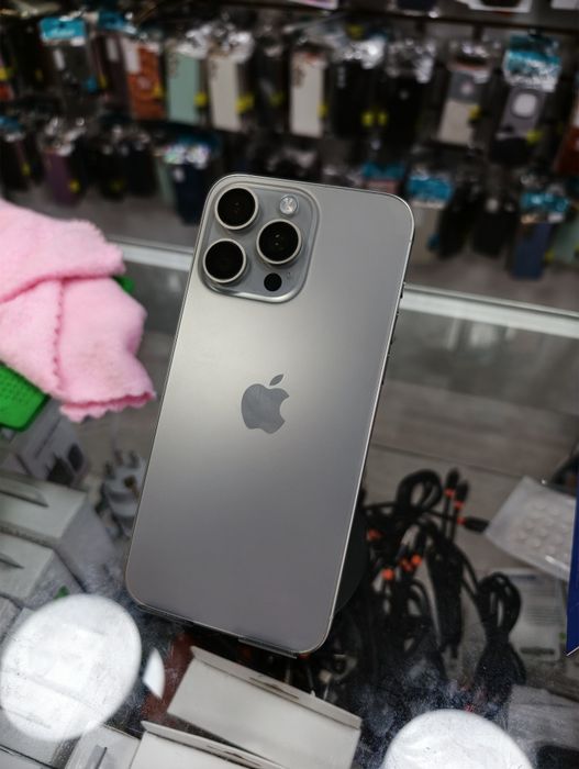 Продам iPhone 15 Pro Max 256 GB