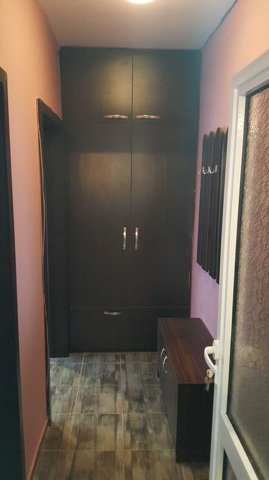 Дава се под наем Двустаен апартамент в Шумен, Център - 40 кв.м за 244.8 € - Снимка #2