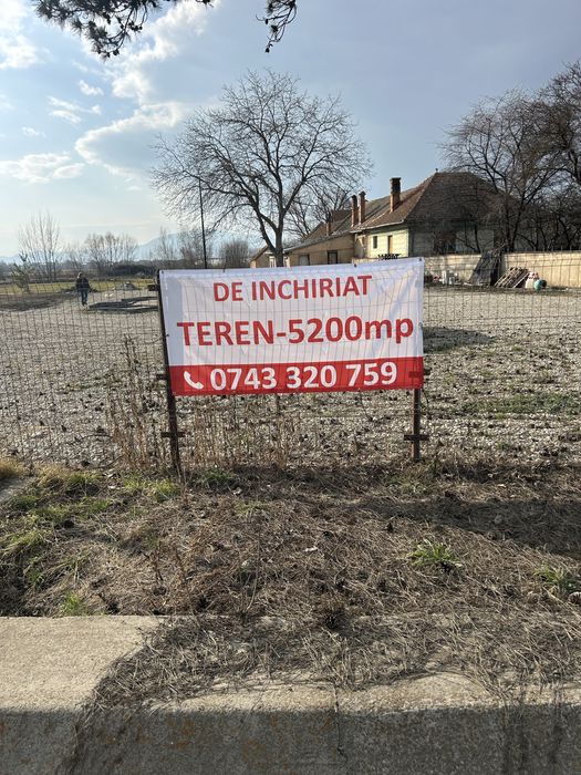 Inchiriez teren in Brasov