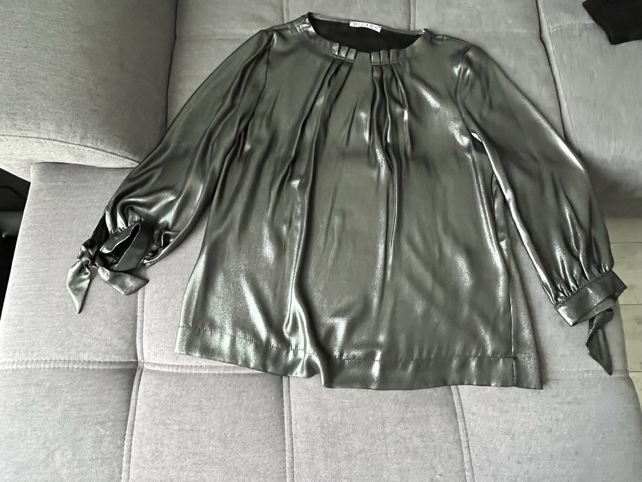 Bluza argintie de ocazie