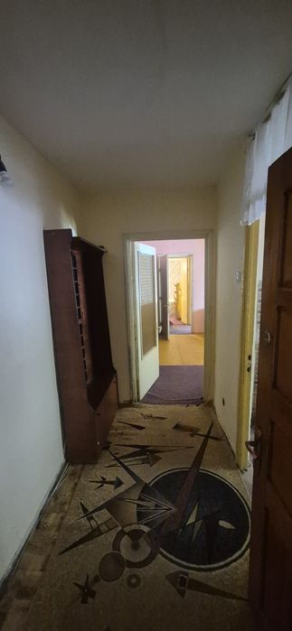 Vând apartament zona zamca