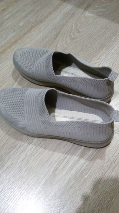 Разнаяобувь для девочки.