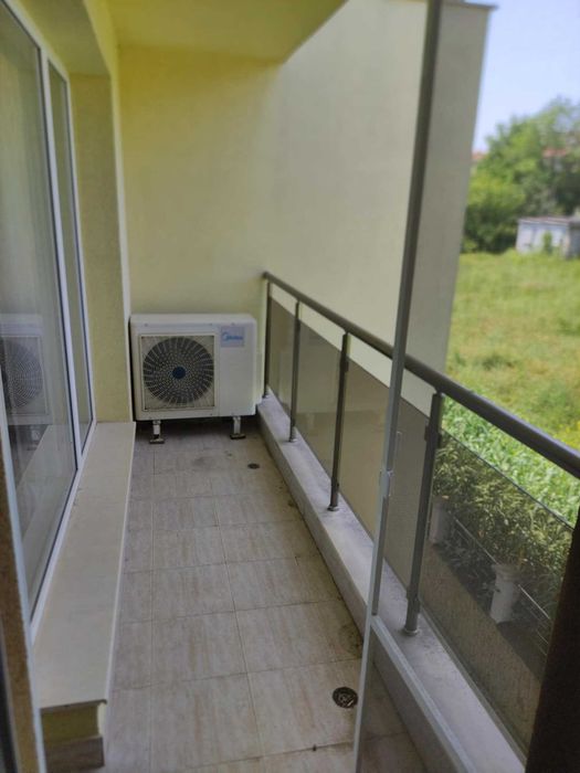 Продава се Тристаен апартамент в Бяла - 101 кв.м за 941 €/кв.м - Снимка #9