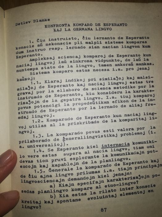 Учебник Esperantologio, физиология и атласи по анатомия на испански