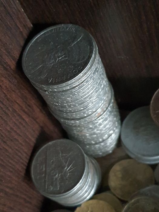 Colecție de monede vechi ( lei, euro, lire)
