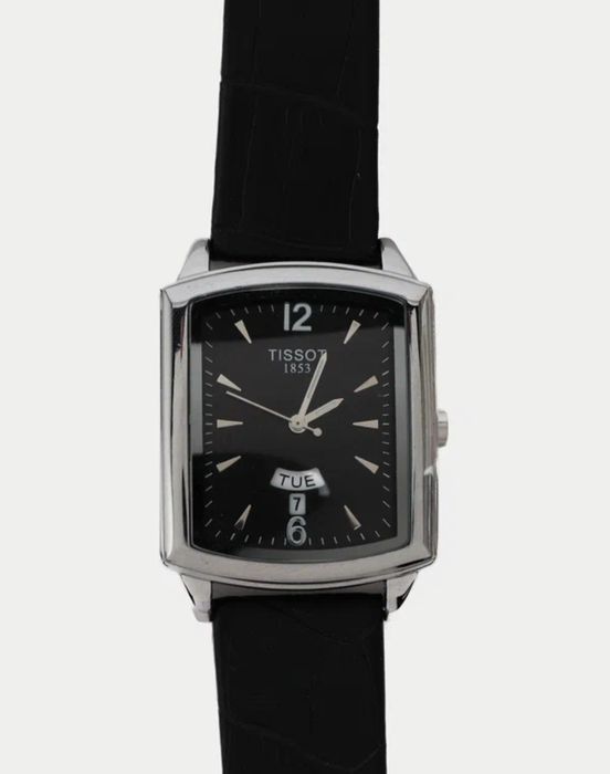 TISSOT наручные часы