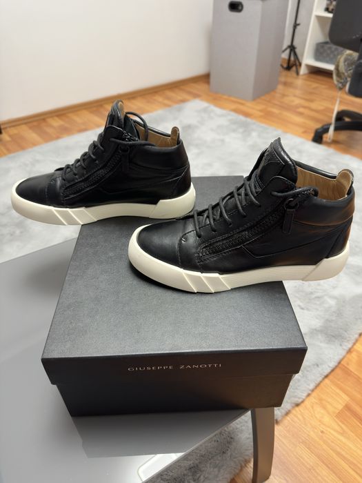Vand Giuseppe Zanotti