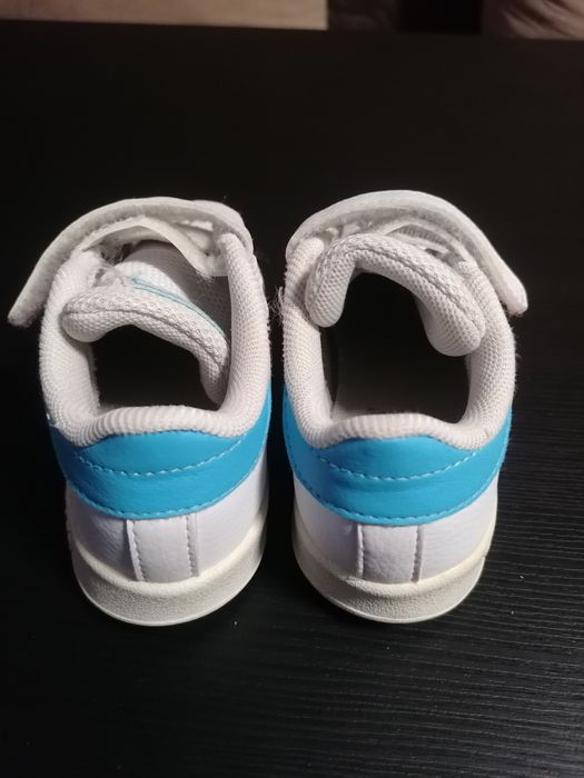 Маратонки Адидас 23 номер