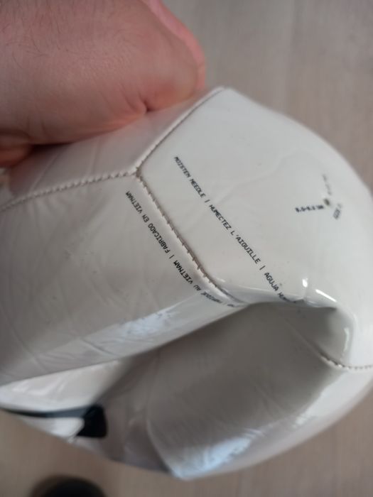 Minge Nike dezumflata