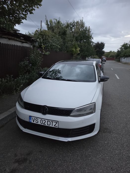 VOLKSWAGEN Jetta 2013 — imagine 3
